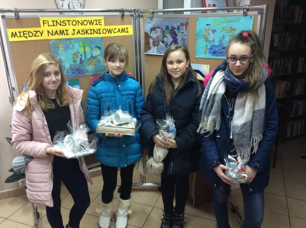 FLINSTONOWIE: MIĘDZY NAMI JASKINIOWCAMI