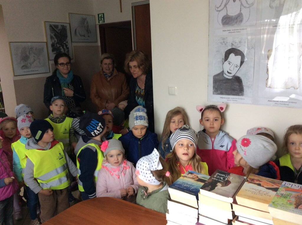 WYCIECZKA DO BIBLIOTEKI