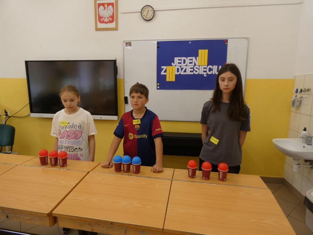 JEDEN Z DZIESIĘCIU